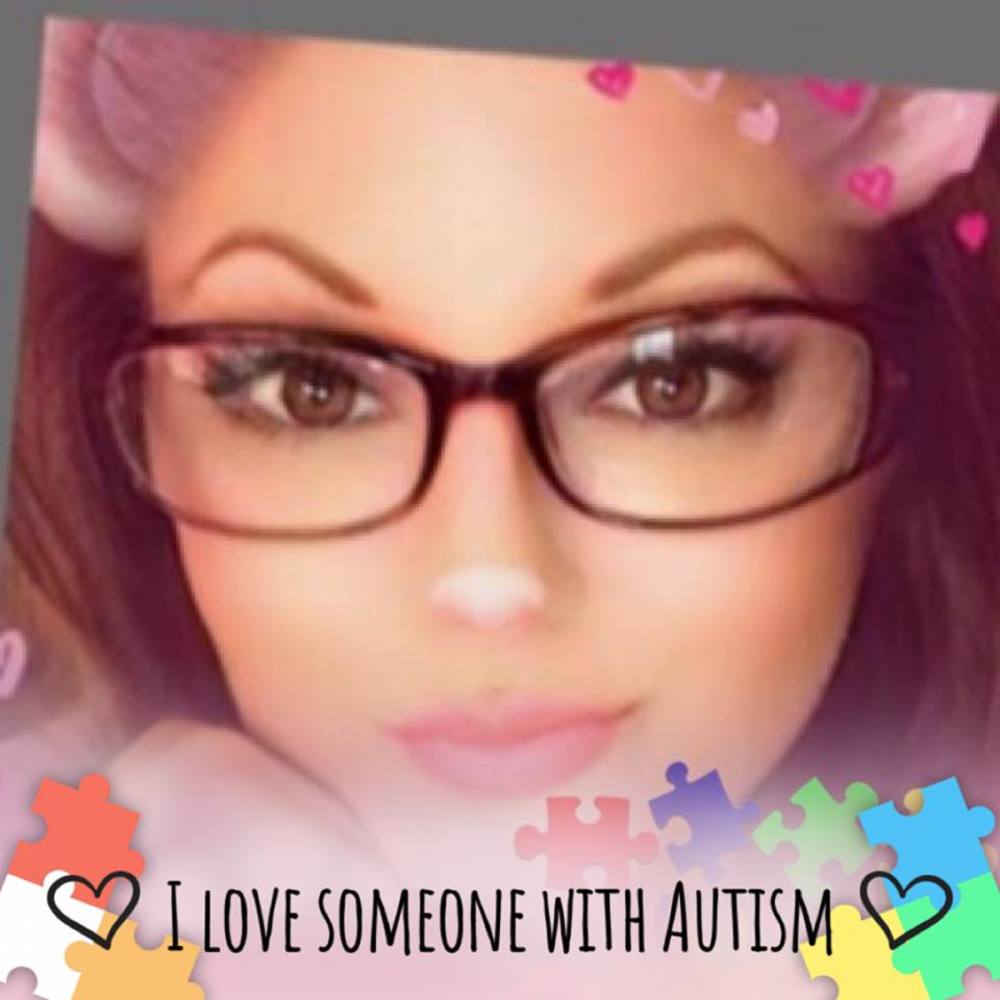 Meet your Posher, Courtney